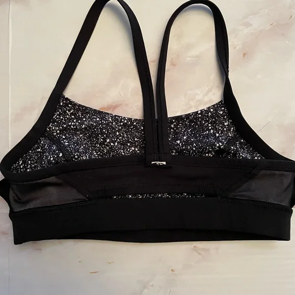 Lululemon Rise and Run sports bra - Picture 5 of 7